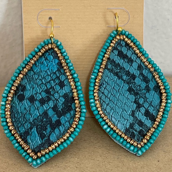 ❣️🎉Dottie Turquoise Gold Snakeskin Earrings - Picture 1 of 1